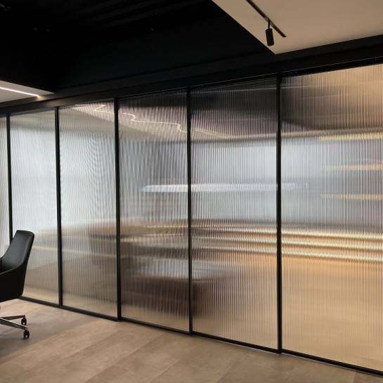 Раздвижные перегородки с шумоизоляцией NAYADA SmartWall H5F-S — фото-646_1